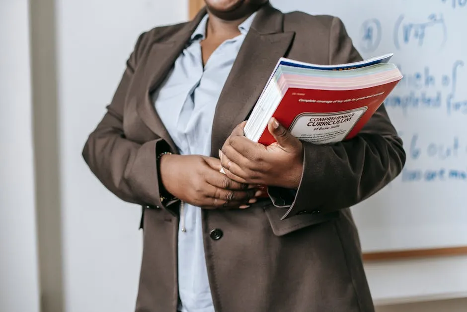 Course outline structure — modules, lessons, and curriculum organization